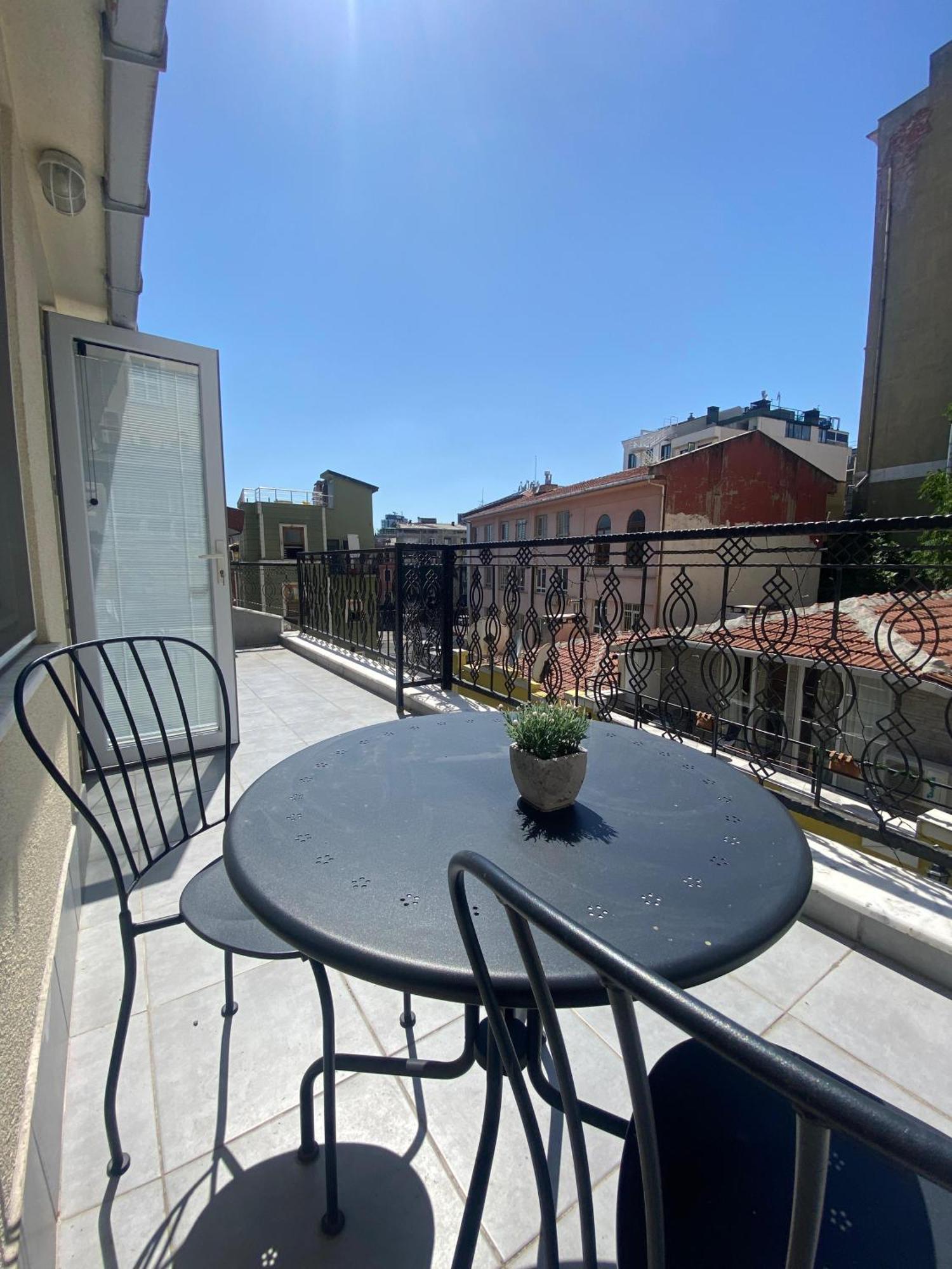 Sapphire Suites Taksim Istanbul Exterior foto